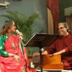 Rekha Bhardwaj Instagram - Celestial love with Gulaabi Sardi enfolded the evening of Jashn-E- Rekhta beautifully, we thank everyone for the memories. @jashnerekhtaofficial @vishalrbhardwaj #jashnerekhta #delhi #liveperformance #mehfil