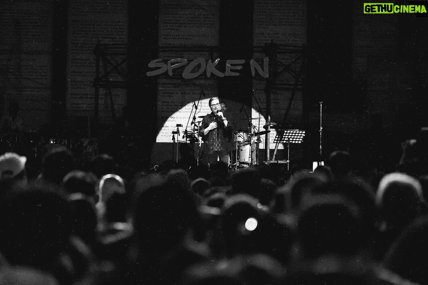 Rekha Bhardwaj Instagram - A delicate equilibrium of perfect harmony. @rekha_bhardwaj @vishalrbhardwaj @tmtalentmanagement #photographybydeepaktiwari #rekhabhardwaj #vishalbhardwaj #blackandwhite #filmmaker #singersongwriter #mumbai #photographer #gigphotography #canwithcanon #delightingyoualways #canonindia