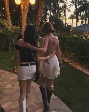 Renée Murden Instagram - 🌵🖤