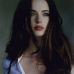 Renée Murden Instagram – Portraits w @nicholas.fols 
Makeup and Hair by @bynimua