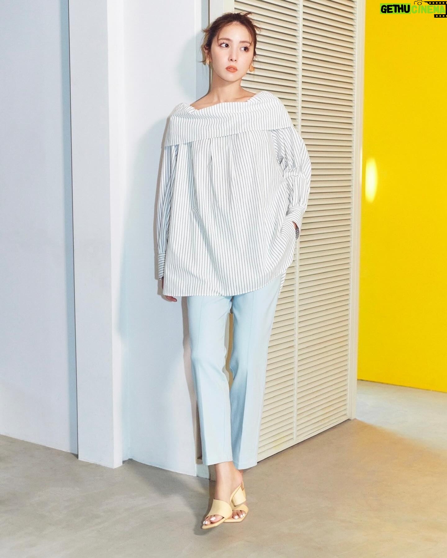 Ren Ishikawa Instagram - #Stola. 2024 SPRING Vol.1"Feel" 春が待ち遠しくなるようなお洋服ばかりです! ぜひチェックしてください☺️💐 https://stola.jp/pages/springcatalog20240208