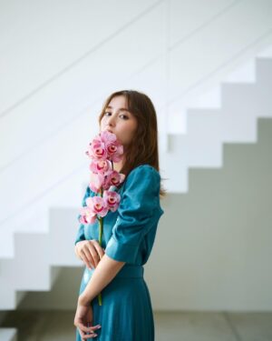 Ren Ishikawa Instagram - #Stola. 2024 SPRING vol.2
Spring Color Collection💐
今回は色分けで新作のお洋服たちをお届け。
どのカラーも気分が上がります🩵
ぜひチェックしてください〜〜！
https://stola.jp/pages/summercatalog20240315
