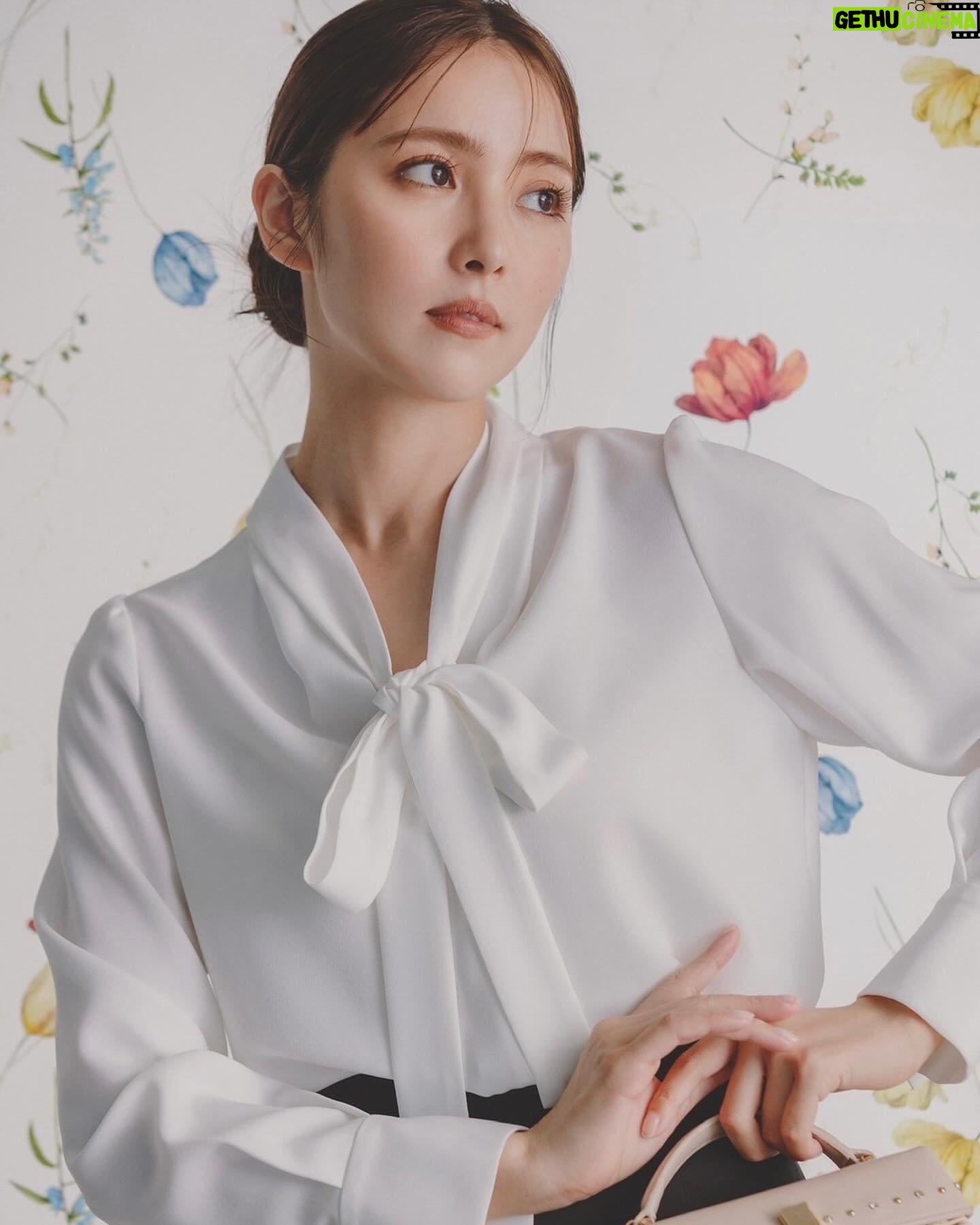Ren Ishikawa Instagram - #CELFORD 👒 2024 Spring Collection"Liberty MOOD" 細部までこだわり抜かれたCELFORDのデザインとシルエットに心を奪われました。 ぜひチェックしてください💐