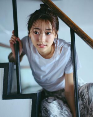 Rena Takeda Instagram - FRIDAY発売しております❇︎✳︎⭐︎

来週から放送の
「あなたの恋人、強奪します」
のお話もちょこっとしてます🐈‍⬛

@lisrique_pr @cn_online114
@enn._official @miyunakamura.jewelry
@gvgv_official @tw2021twtw
@fumi_jean @08sircus @unoha_official