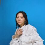Rena Takeda Instagram - 週刊アスキー　💙　ﾐﾃﾈｰ tops @rumche_official skirt @seivson boots @ju_by_labelleetude accessories @murralofficial #PR #RUMCHE #MURRAL #J1Ubylabelleetude