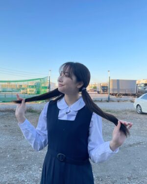 Rena Takeda Instagram - あなたの恋人、強奪します　第６話

関東今夜深夜
関西は明日夜です🐈‍⬛

写真は前回の学生雛子👩‍🎓
まだ、、制服いけますか？笑

今回の扮装もまたガラッと変わります🥸