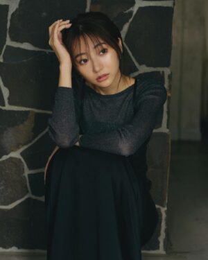 Rena Takeda Instagram - FRIDAY発売しております❇︎✳︎⭐︎

来週から放送の
「あなたの恋人、強奪します」
のお話もちょこっとしてます🐈‍⬛

@lisrique_pr @cn_online114
@enn._official @miyunakamura.jewelry
@gvgv_official @tw2021twtw
@fumi_jean @08sircus @unoha_official
