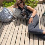 Renata Bravo Instagram – Mis cojines soñados para la playa son de @lapanchita_artesanal pide el tuyo! Variedad de diseños ! #diseño #comodidad #cojinesplayeros 😎👌