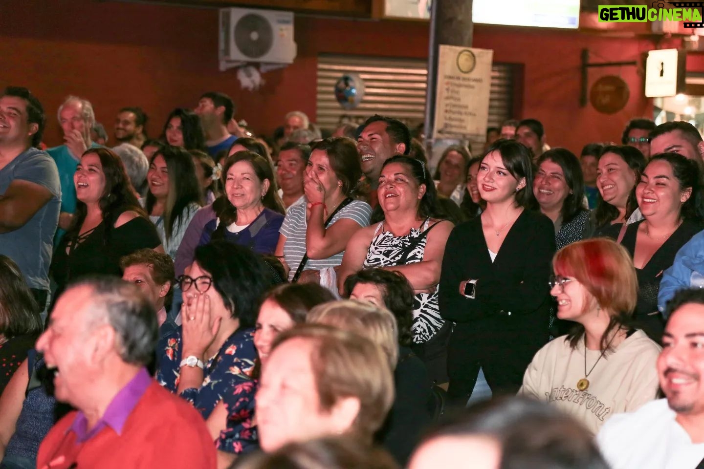 Renata Bravo Instagram - 👩🎤👏 Actriz, emprendedora y comediante Renata Bravo sacó buenas risas con su Stand Up en "Paseo Voces de Mujer" de Isla de Maipo. ✅️ La reconocida artista se llevó el aplauso y cariño de vecinos y vecinas de todas las edades en una exitosa jornada de boulevard 2024. 🤝 Alcalde Juan Pablo Olave y parte del Concejo Municipal le entregaron un obsequio y reconocimiento por ser parte de esta conmemoración del Día de la Mujer. #ISLADEMAIPO #PreocupadaPorTi