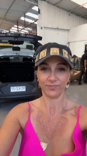Renata Bravo Instagram - Atentos con éste dato!!! Si tienes un #peugeot #opel o #citroen éste es tu taller!!!!! @automotoragaut confiables, honestos, rápidos,y el precio justo! Todo lo que uno espera de un buen taller 👌💪🏻 tiene 2 sucursales Chicureo y Providencia ! 🚘