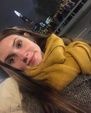 Renata Toscano Bruzón Instagram - Feliz de arrancar el 2019 acá en este lugar hermoso y sobre todo de haber tenido el mejor 2018 donde conocí a personas hermosas , hice lo que amo y terminé el colegio 🙌🏻