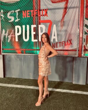 Renata Toscano Bruzón Instagram - ᴘᴜᴇʀᴛᴀ 7 ... sᴏʟᴏ ᴘᴏʀ neтғlιх ! •
•
•
ᴠᴇsᴛɪᴅᴏ : @anabyap 
ᴢᴀᴘᴀᴛᴏs : @rickysarkany 
ᴀᴄᴄᴇsᴏʀɪᴏs : @stylewatcharg 
ᴍᴀᴋᴇ ᴜᴘ : @meryfolgar 
ʜᴀɪʀ : @feferobledopeinador