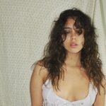 Renata Vaca Instagram – Proud de haberme convertido en la señora de los gatos (de lo que me andaba perdiendo).