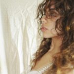 Renata Vaca Instagram – Proud de haberme convertido en la señora de los gatos (de lo que me andaba perdiendo).