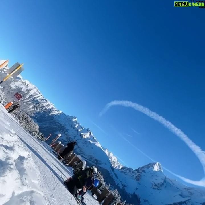 Renata Vaca Instagram - Fui muy feliz en este triptongo… dump Florencia/Mürren/Zurich Ahora si ya arrancó Enero jsjs