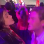 Renata Vaca Instagram - Desde el rinconcito en que uno se acuesta cuando se va a terminar el año, le doy las gracias a todas las bellas personas que hicieron de mi 2023 una gozadera (Me faltan muchos seres especiales pero aquí solo puedo poner 10 fotos 🥲) Pero, los amo, gracias por hincharme el corazón y darme vida…