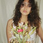 Renata Vaca Instagram – Proud de haberme convertido en la señora de los gatos (de lo que me andaba perdiendo).