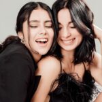 Renata Vaca Instagram - ¿Tengo la mamá más guapa? Si Es todo, adiós. Gracias @dabethgamalierphoto por las fotitos🍭 Styled por la talentosa @monikmode