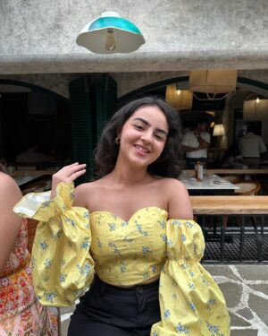 Renaye Tejani Instagram - 🌼🩵