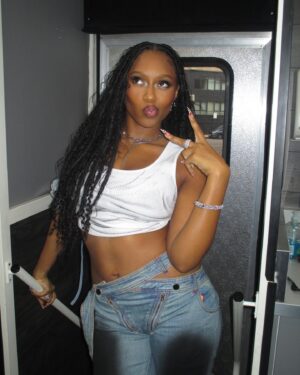 Renée Downer Instagram - Been a bad girl⭐️ Walk Like This music video out now🥰