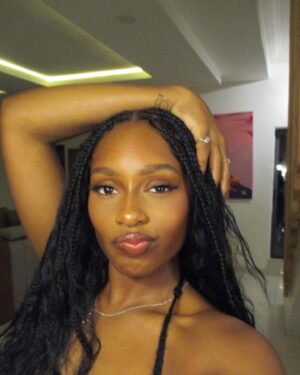 Renée Downer Instagram - Pinch punch 1st of tha month