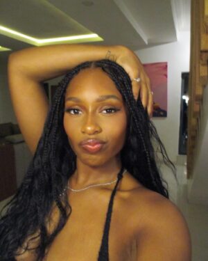 Renée Downer Instagram - If the lips ain’t pouted it ain’t a Renée pic