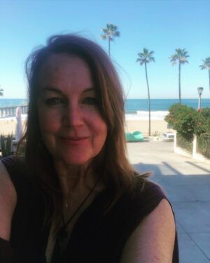 Renee O'Connor Instagram - Thank you! My birthday was calm, reflective and filled with optimism, to end with a rainstorm and lemon cake!! Loved it.
Thank you for the fan art: appreciated, sometimes hilarious, and all thoughtful.
And the lovely birthday wishes are still coming, resonating in my heart! 
Here is to starting another year around the sun with my wingspan expanding.
Onwards and Upwards! 💜🙏🏼
