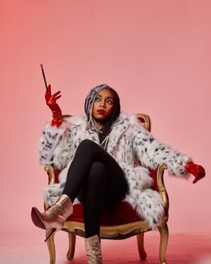 Renee Montgomery Instagram - Muchos Montgomery’s House of Villains 😈 #Halloween 

MUA/Hair: @kcruzbeautyofficial 
📸: @bee_alyssatrofort