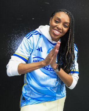 Renee Montgomery Instagram - Making Atlanta Dream ✨ 

@reneemontgomery, co-owner and VP of the @atlantadream, is tonight’s Spike Hitter 🔨