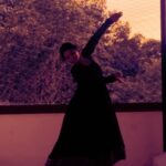Renjini Kunju Instagram - “Embracing the golden hour on the balcony with an impromptu dance under the mesmerizing sunset. #GoldenHourMagic #SunsetDance #ImpromptuMoments”