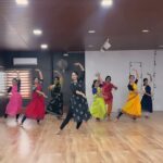 Renjini Kunju Instagram – Sakal ban ✨

With our intermediate ladies batch 

#heermandi #sakalban #reelsinstagram #reelitfeelit #trendingreels #sanjayleelabhansali
