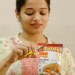 Renjini Kunju Instagram - Do you remember your first ever experience in the kitchen ? This is my story & ever since there’s been a magic ingredient to complete my kitchen stories . #easternat40 Dop @harikuttanhk Direction @abishek_udayakumar_ @thlalithaviolin @eastern_in