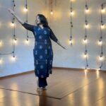 Renjini Kunju Instagram - “O re chori…… Dc @iman1013 Thank you for the flawless choreo 🎥 @renjinikunju #reelsinstagram #trendingreels #reelitfeelit