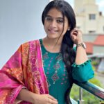 Reshma Venkatesh Instagram - Like a butterfly, Bloom slowly but beautifully🧚‍♀️✨ -Śaloni Darak 🖋 #selfmotivation #trending #instagram #loveyourself #spreadlove #spreadpositivity #besafe #stayhome #positivevibes