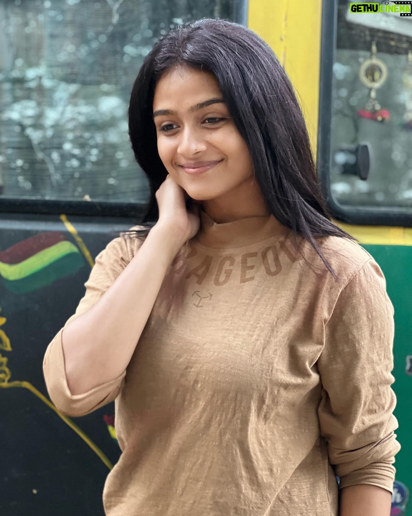Reshma Venkatesh - 25.7K Likes - வெட்கம் எனும் கிரீடம் கொண்டு👑🤍