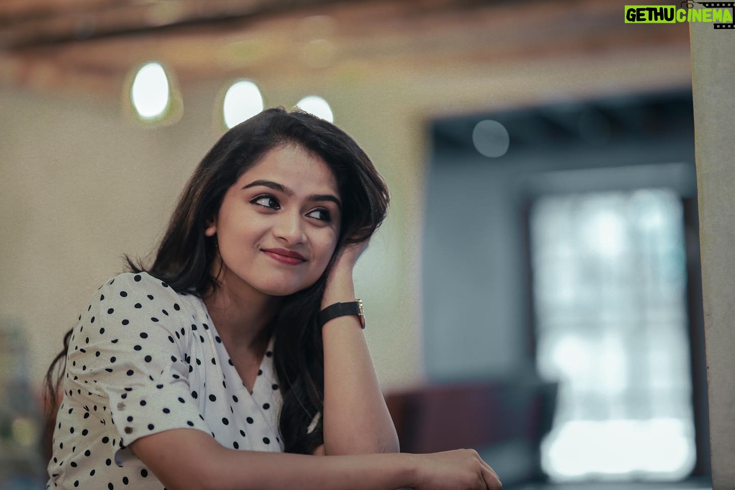 Reshma Venkatesh - 40.1K Likes - ✨
📸 @raghul_raghupathy
💆♀️🎀 @laavie_makeover
#glow #shinebright #positivevibes #reshareshu #meresh #spreadlove