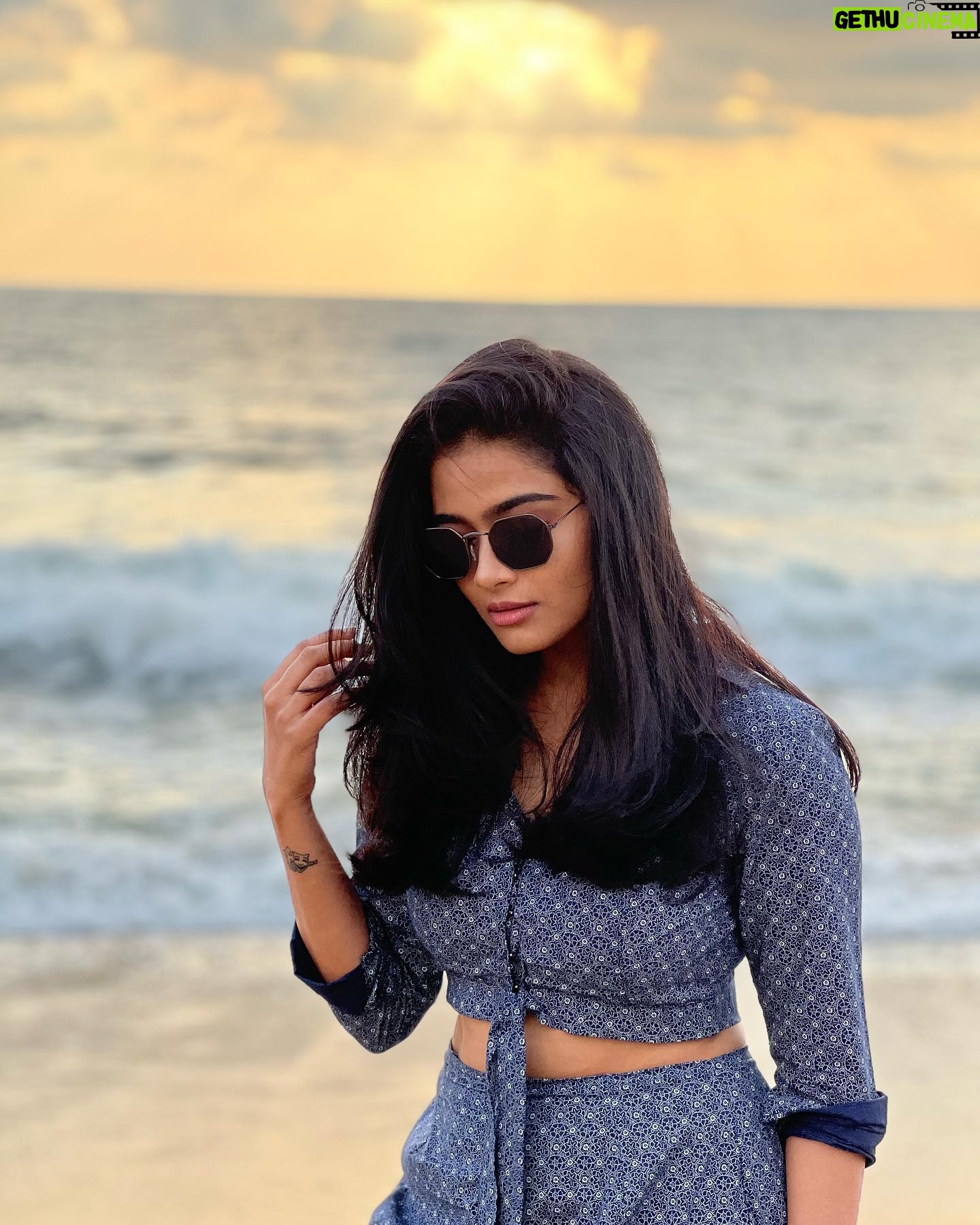 Reshma Venkatesh - 22.5K Likes - ☀️
@meena_cruze
@sk_designs_here