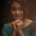 Reshma Venkatesh Instagram - 🦋 Team. :@sat_narain Costume :@studio_sushma Muah. :@colours.and.curls Concept. :@arunprajeethm