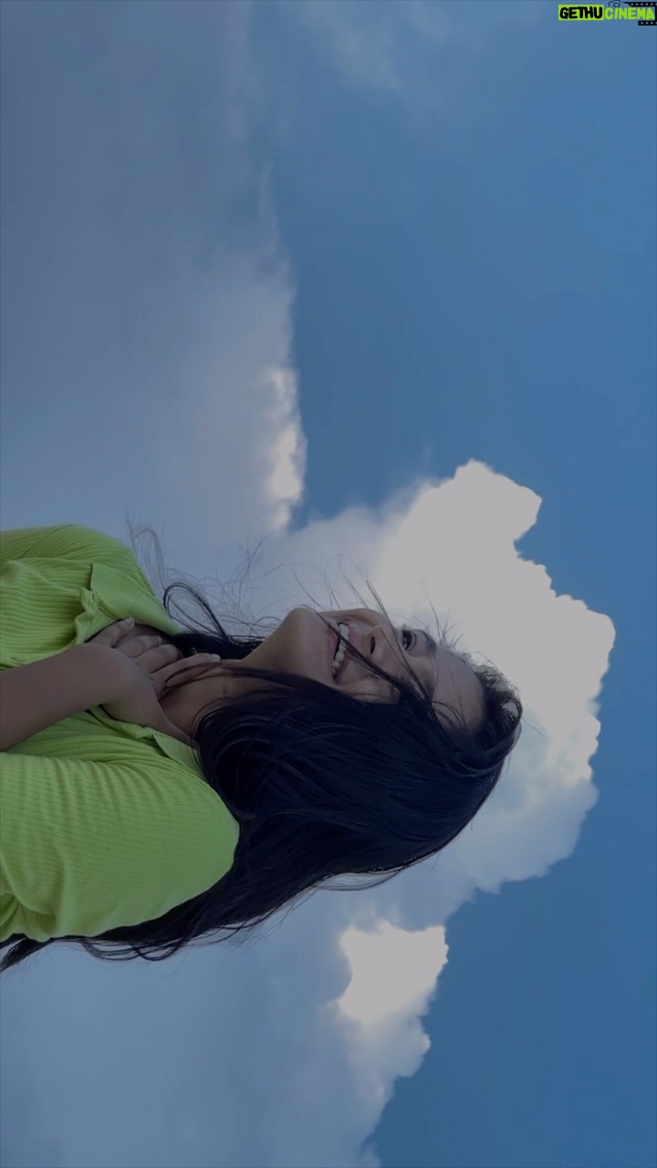 Reshma Venkatesh - 58.8K Likes - 🎶🤍🎶
@gowtham__rajendran ❣️
@meena_cruze 🤍