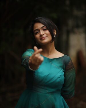 Reshma Venkatesh Instagram - 🦋

👗@studio_sushma 
📸@sat_narain 
💄@colours.and.curls ✨@arunprajeethm