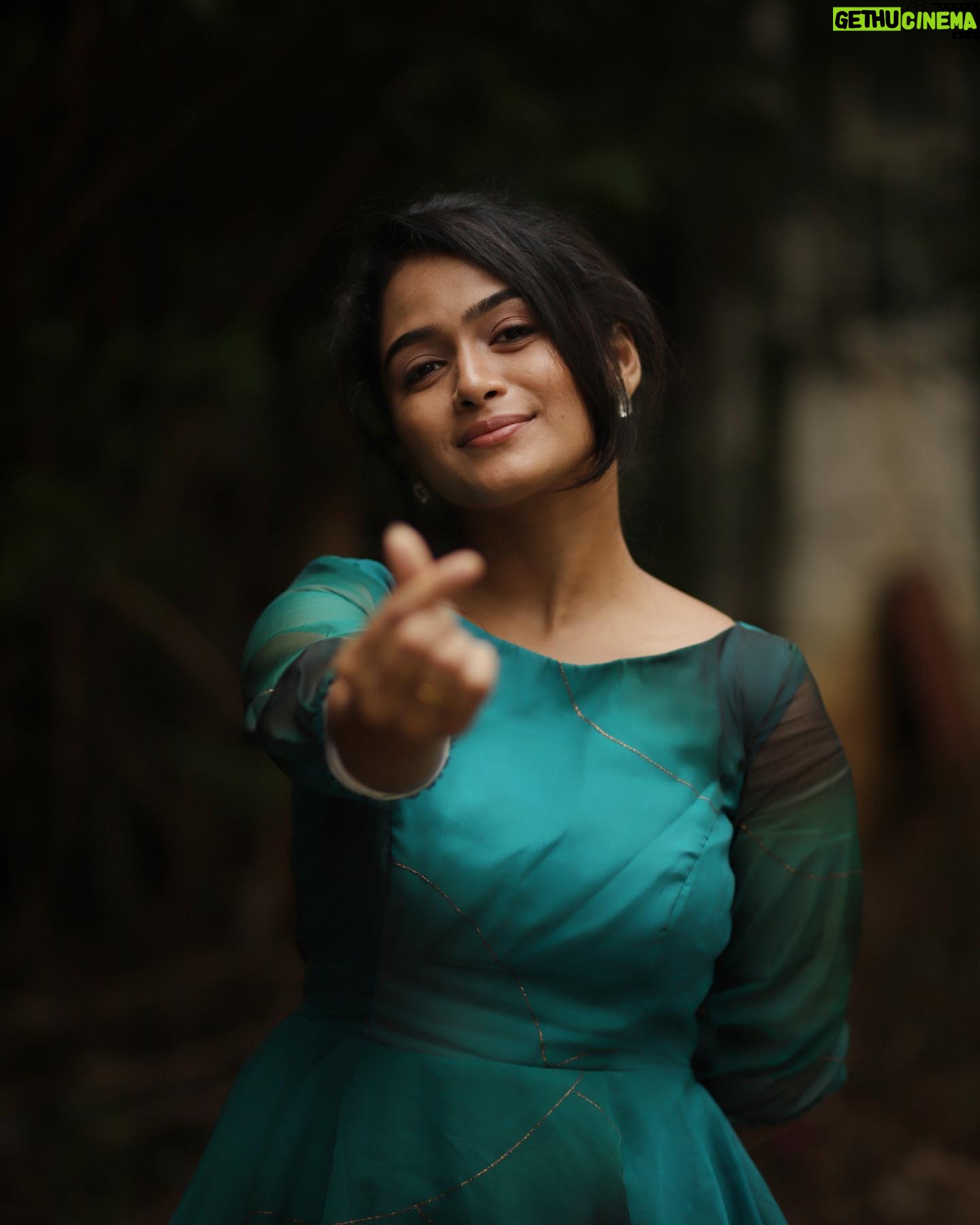 Reshma Venkatesh - 31.5K Likes - 🦋
👗@studio_sushma
📸@sat_narain
💄@colours.and.curls ✨@arunprajeethm
