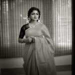 Reshma Venkatesh Instagram - 🙇🏻‍♀️Really proud to do recreation of My Guru Savithri amma 👑& thanks to @keerthysureshofficial for showing her again to this generation ❤️ 💄: @maas_makeover 📸 : Mybrother #savithriamma #inspiration #rolemodel #missher #proudfan #noonecanreplaceher #positivevibes #mahanati #mahanatisavitri