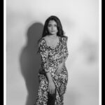 Reshma Venkatesh Instagram – 🔲

📸: @gowtham__rajendran ❣️
👗: @sk_designs_here 🧡
💄: @priyaprabu_artistry 💗
