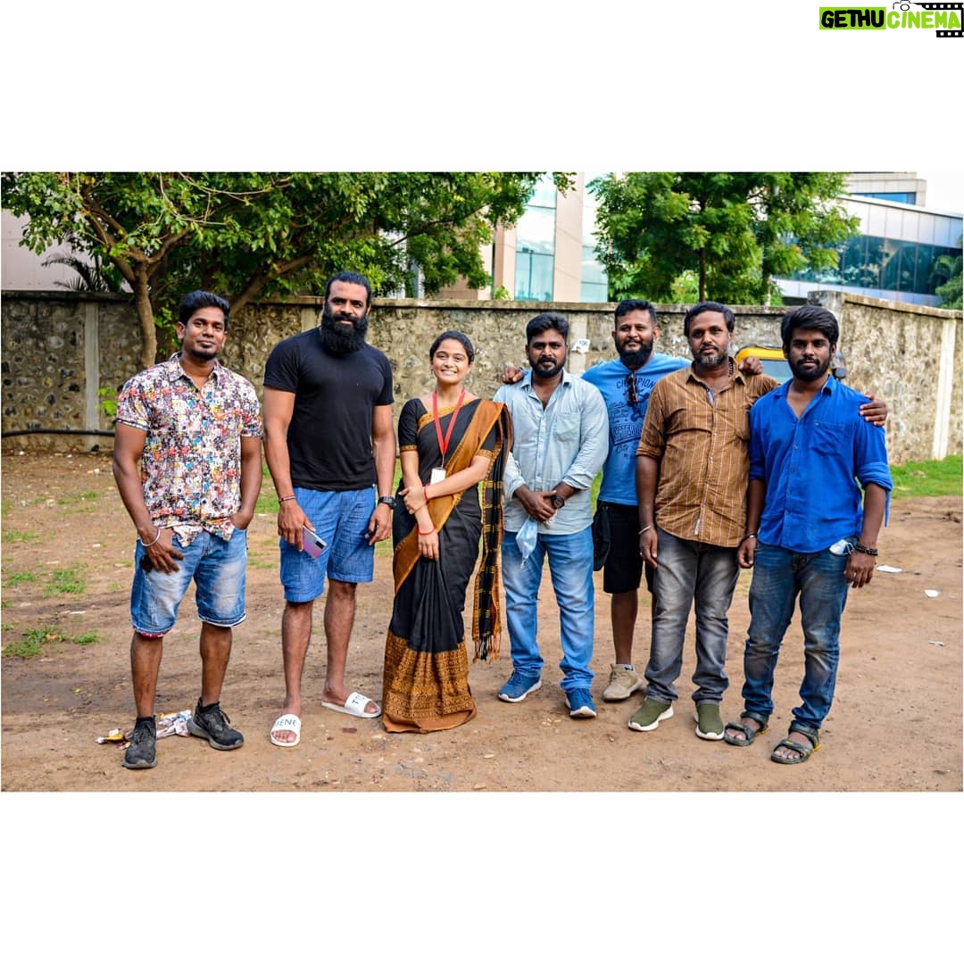 Reshma Venkatesh - 41.3K Likes - Finally My First Project Got wrapped 😍🎬🎥 Happy to work with @peoplemediafactory @natrajpillaiofficial @sdmanipaul
Thanks for giving this opportunity @riyacast
To be Revealed shortly .....
Cu🔜
#movies #soonintheaters #firsteverproject #justabeginning #feelingpositive #spreadlove