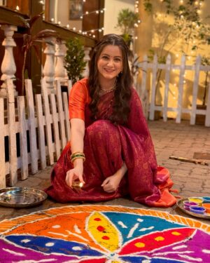 Revati Lele Instagram - Real and Reel Diwali 🪔💕