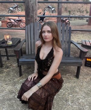 Reylynn Caster Instagram - bang bang kiss kiss!