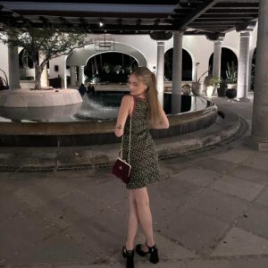 Reylynn Caster Instagram - 🪷🌙