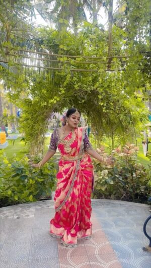 Rhema Ashok Instagram - Butterfly is a paid actor 🦋🥹

Done with an amazing shoot! Pictures will be out soon :)

Mua: @vims_makeover 
Wearing: @frontiers_fashion_lounge 
Jewellery: @shimmabridalcollection 
Location: @iconiicfilmcity 
Dop: @studiok7.cbe @jaihindh_photography