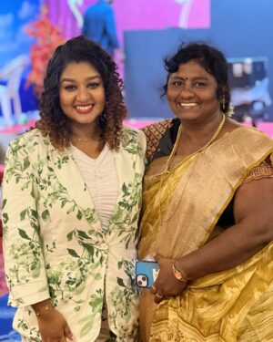 Rhema Ashok Instagram - Had a Great Eving With The Most talented - @rhema_ashok 🫶🏻❤️ 
.
Unga Seminar Aprm Enakey Makeup maela oru intrest vanthutu mam apd bore adikama easy ya intresting ya soli kuduthinga , Happy To be part Of Your RBA ❤️ wish you all the best Mam From #jesufamily