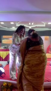Rhema Ashok Instagram - 😍❤️Idha Vida Oru Proud Moment Enga Amma Indha women’s day Ku enala Kuduka Mudiyathu 🥹🥹❤️❤️ . .Tq - @rhema_ashok & @rhemas_bellezza_atelier Mam For This Opportunity ❤️ . . .#pragan #jesufamily #jesurathi